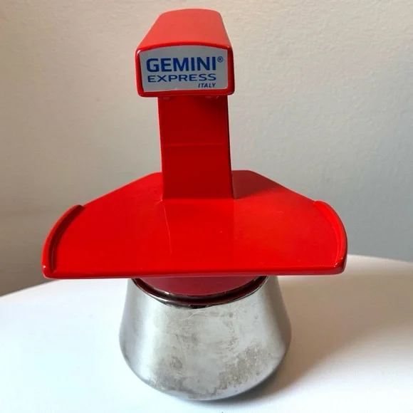 Gemini Express stovetop espresso maker in red - Picture 3 of 16